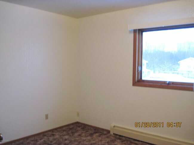 Building Photo - 1400 Carolyn Cir