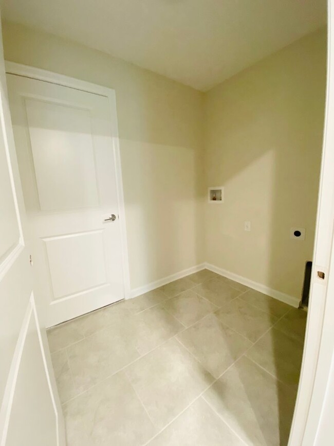 Building Photo - Kissimmee Awesome House for Rent