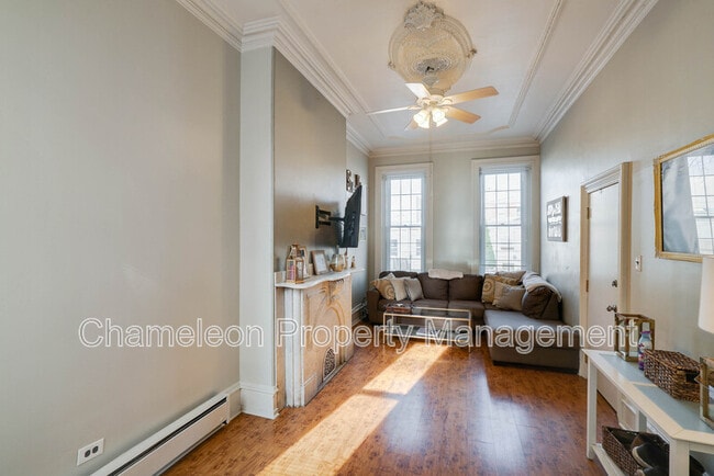 Primary Photo - 929 N 6th St