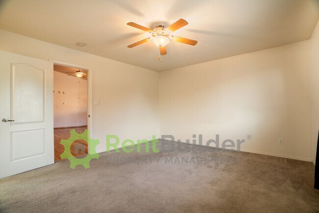 Building Photo - CALL US TODAY AT (505) 808-6467 TO SCHEDUL...