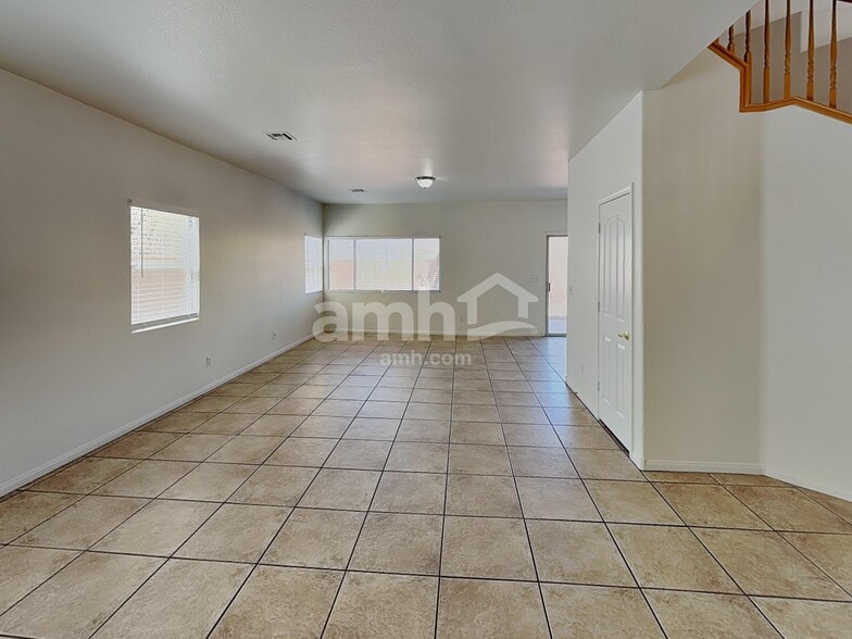 Building Photo - 9876 Vermillion Cliffs Ave