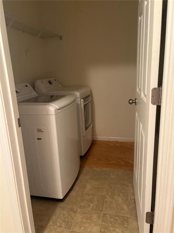 Building Photo - 5955 Bentley Way