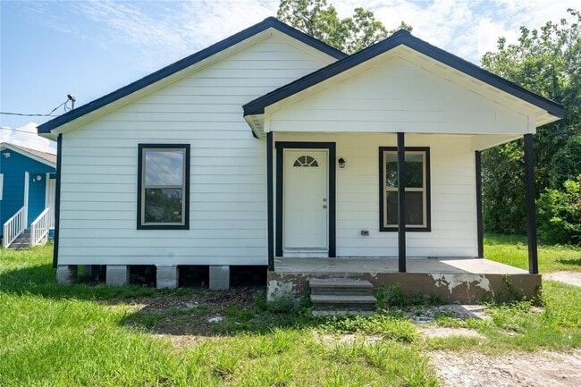 Primary Photo - 3118 Memel St