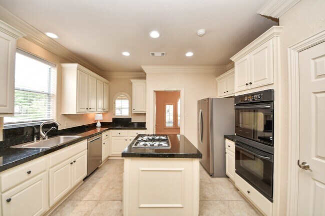 Building Photo - 14207 Jade Cove Dr