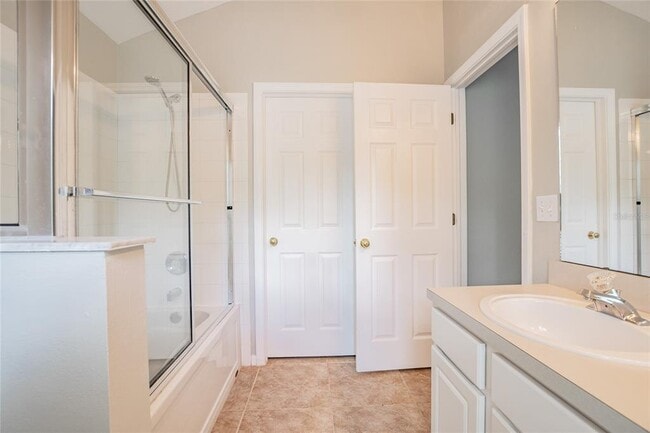 Building Photo - 9917 Brompton Dr