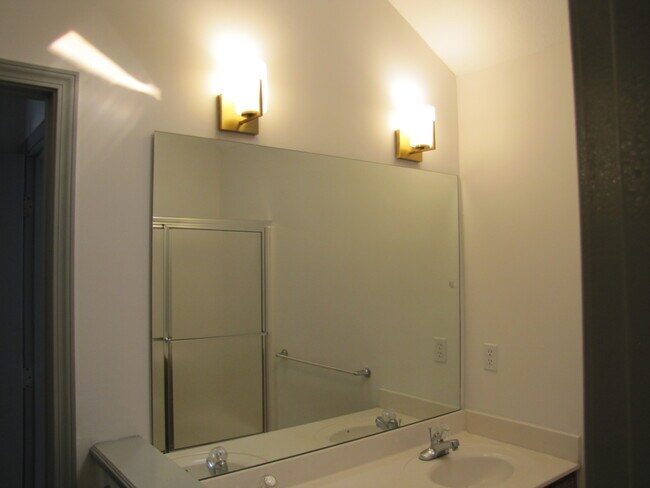 3rd floor bathroom - 4623 Genessee St
