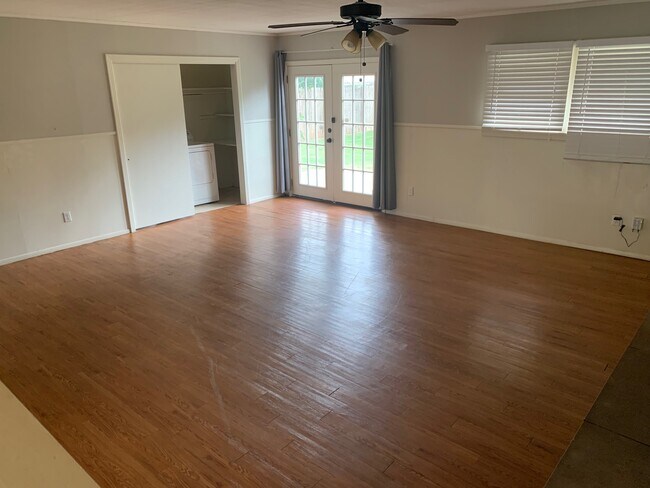 Building Photo - 3515 27th St