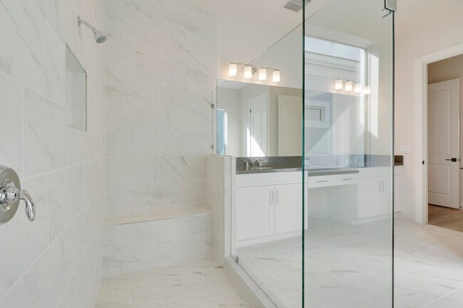 Building Photo - 12549 Nautilus Cir