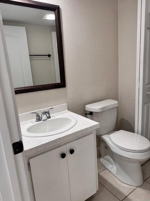 Building Photo - 904 9th Ct