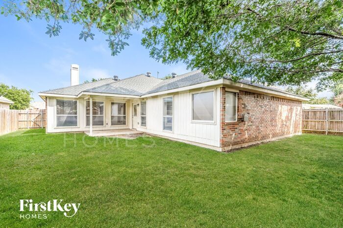 Building Photo - 4814 Red Birch Dr