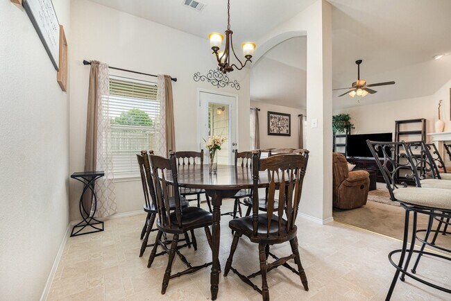 Building Photo - 1232 Morning Dove Dr