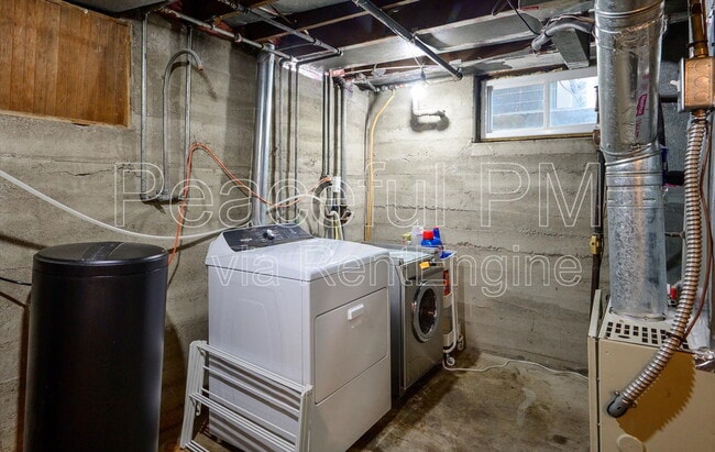 Building Photo - 949 S 2300 E