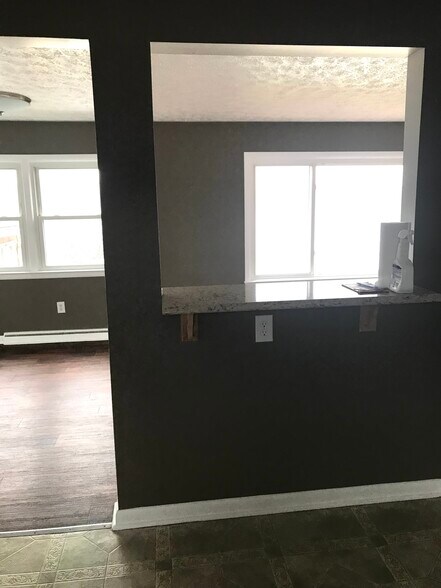 Building Photo - 4814 Whyem Dr