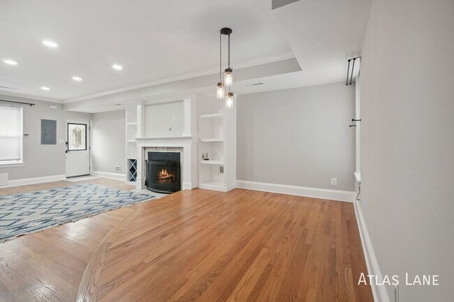 Building Photo - Waking Distance to Noma Metro Station and ...