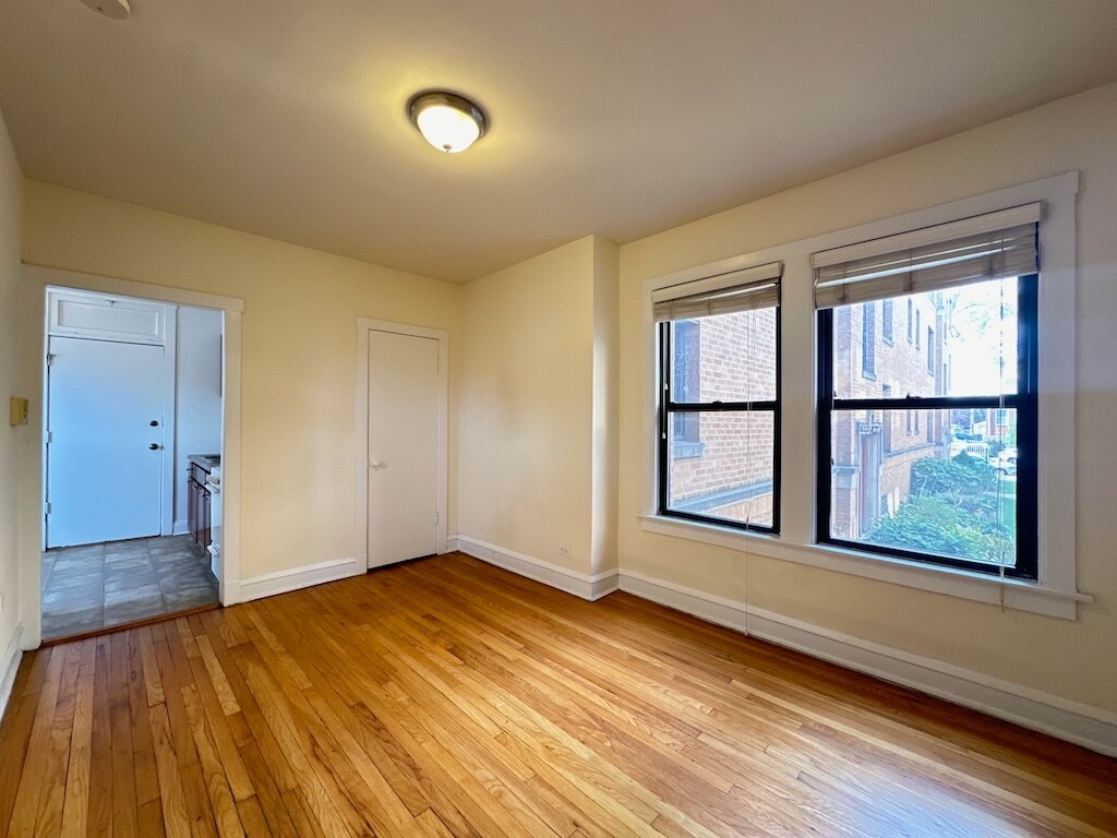 Building Photo - 2649.5 N Spaulding Ave