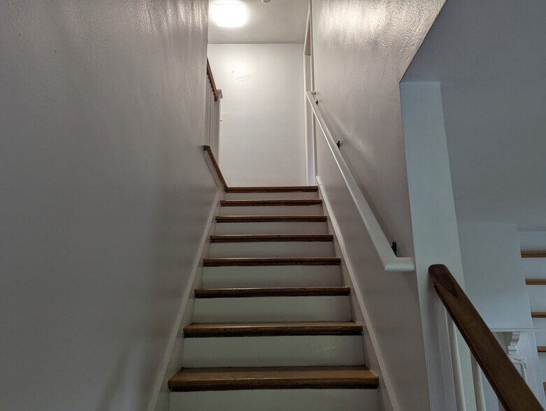 Stairway - 208 Easterly Pky