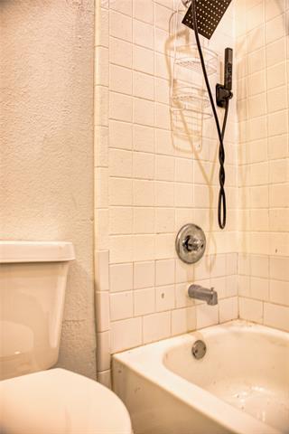 Building Photo - 1528 Mayflower Dr