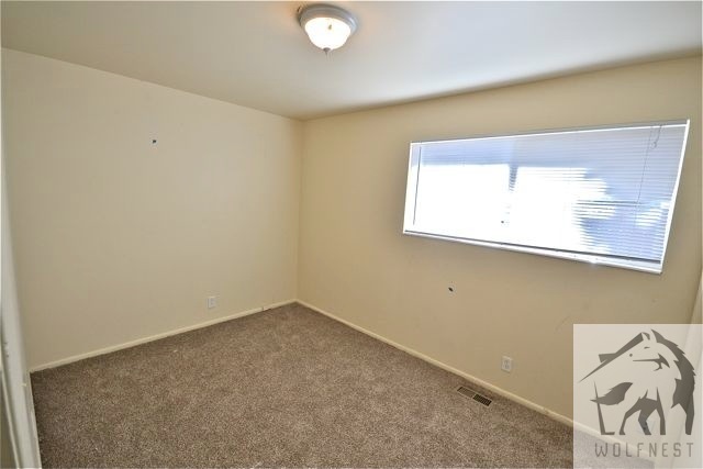 Building Photo - Beautiful 3 Bedroom West Valley Duplex