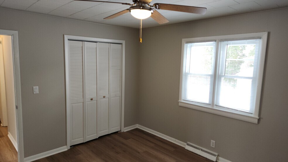 Building Photo - 6527 244th Ave