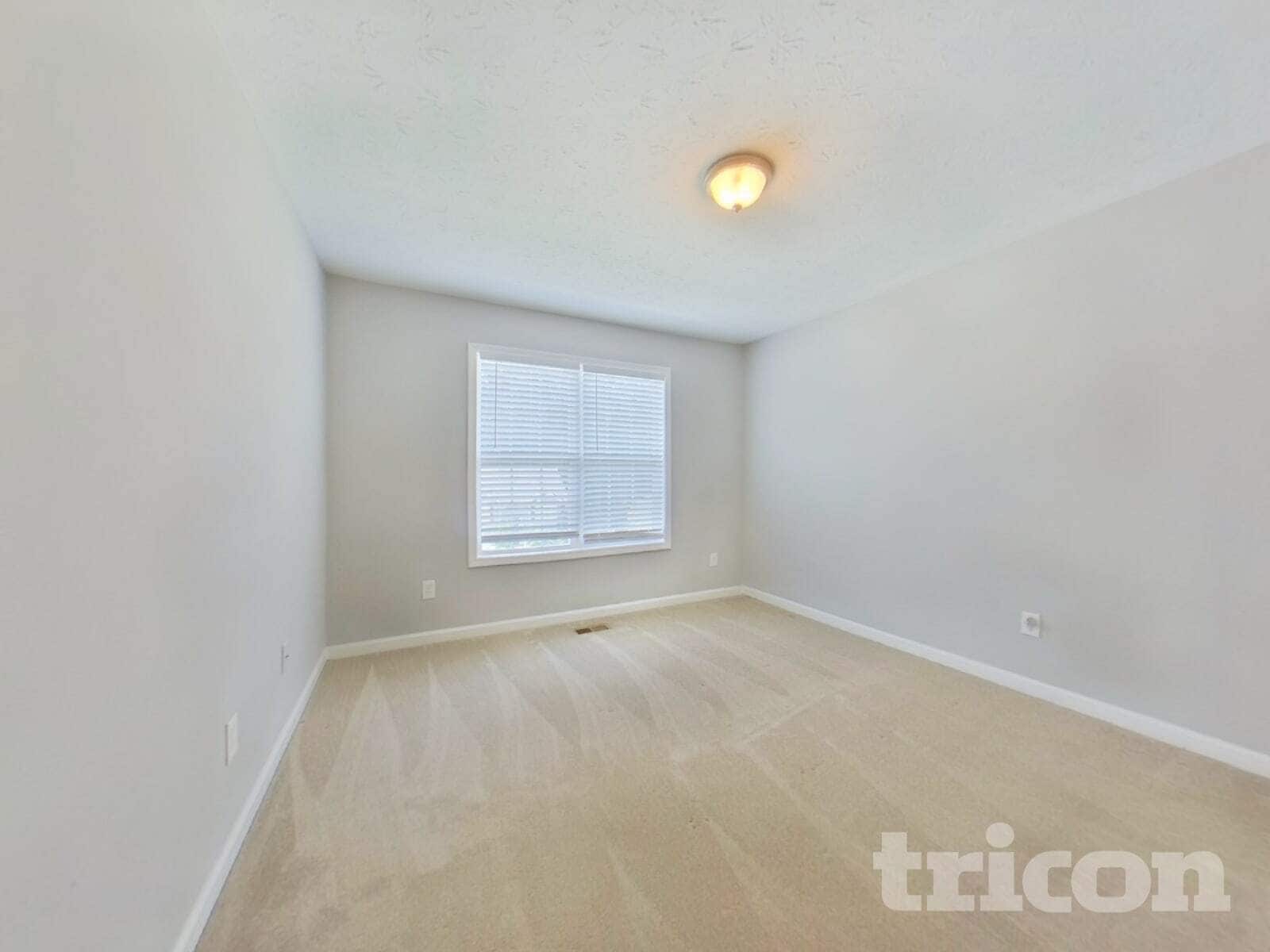 Building Photo - 34 Paradise Way