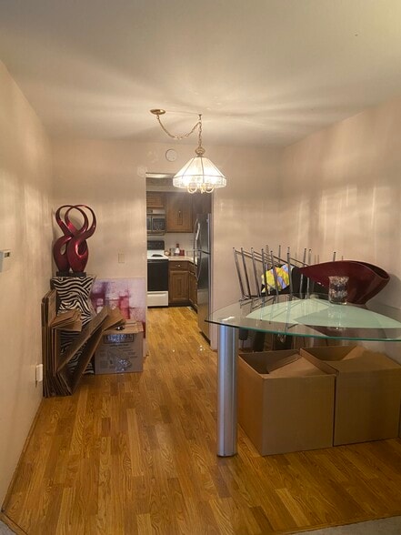 Building Photo - 1050 S Monaco Pky