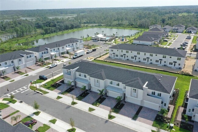 Building Photo - 121 Bogey Dr