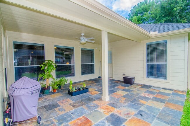 Building Photo - 26610 Heatherbriar Ln