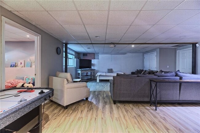 Building Photo - 12105 Wexford Overlook
