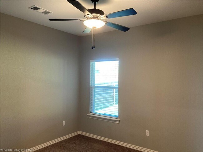 Building Photo - 8000 Jepsen Dr