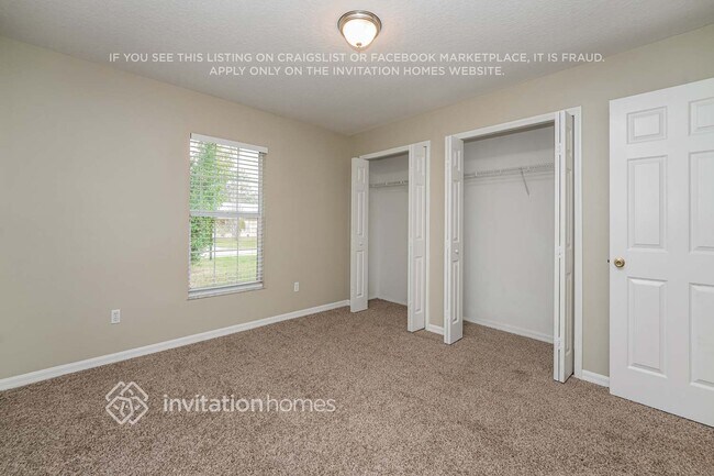 Building Photo - 3104 Pine Tree Dr