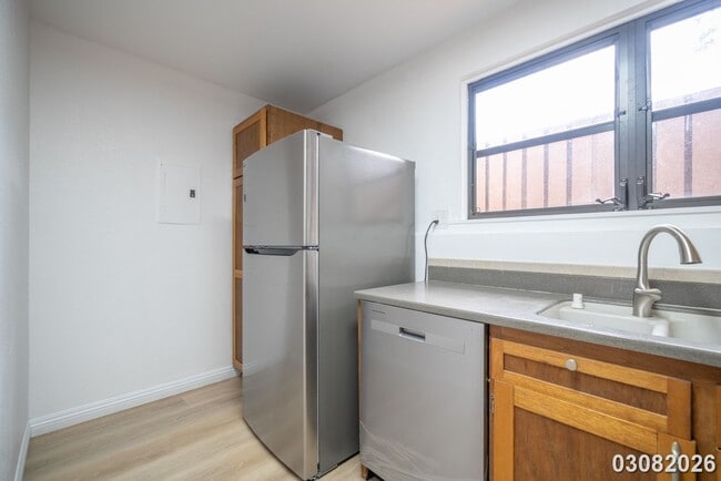 Building Photo - 3 bd, 1.5 ba townhome in Palehua Hale Community in Makakilo