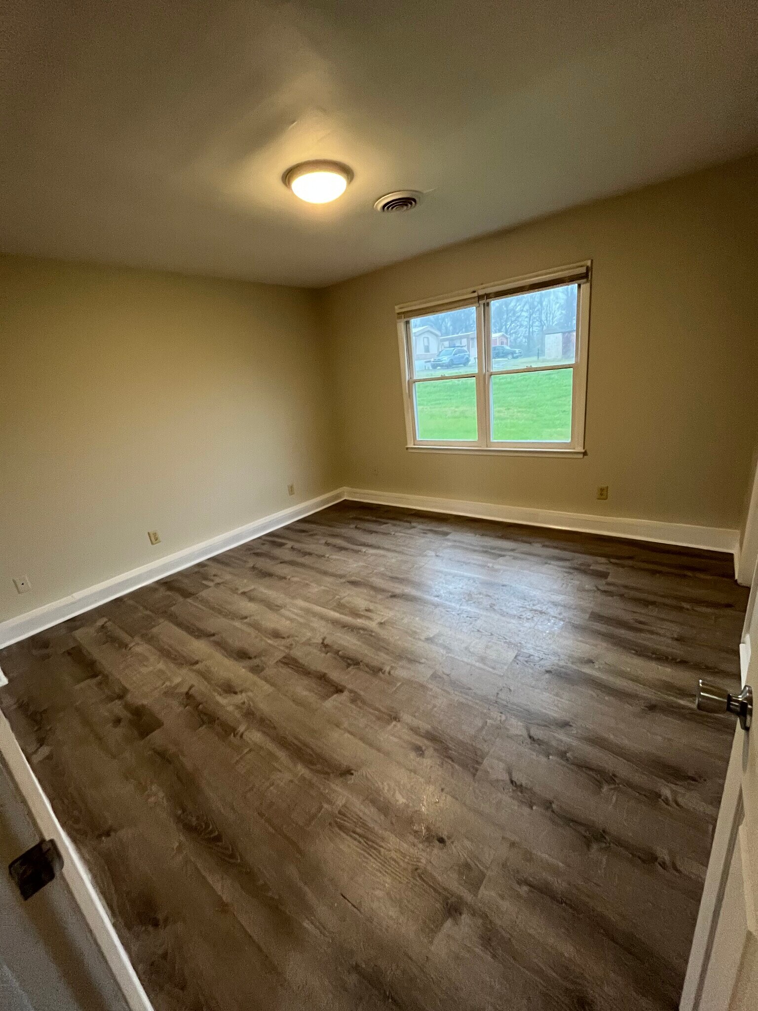 Building Photo - 711 Church St