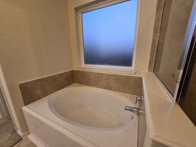 Building Photo - 4903 Hidden Nest Ct