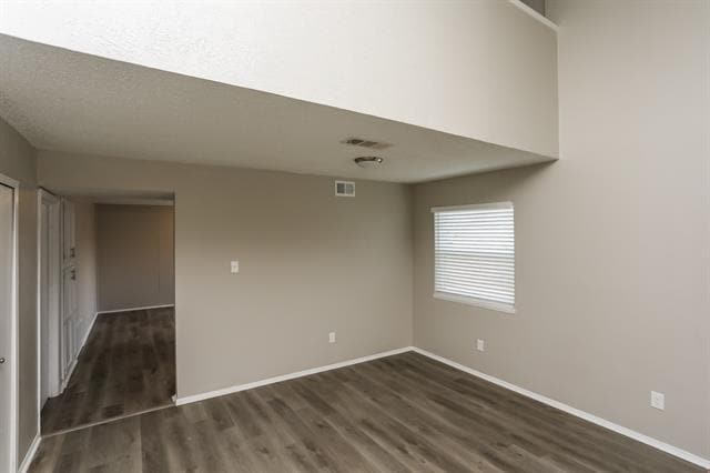 Building Photo - 3109 Abbey Ct