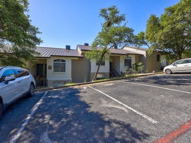 Building Photo - 6000 Shepherd Mountain Cove