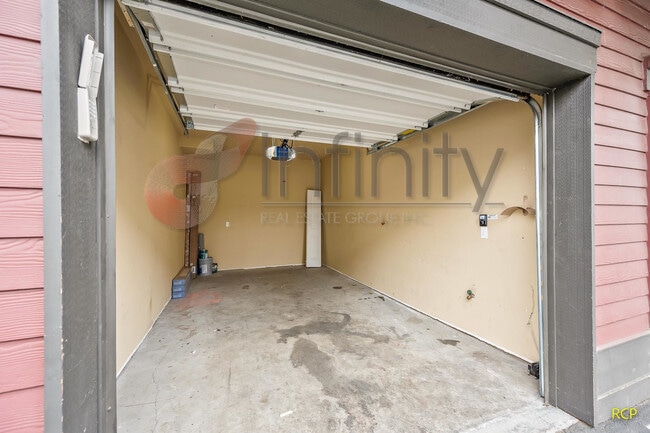 Building Photo - 22844 SW Forest Creek Dr