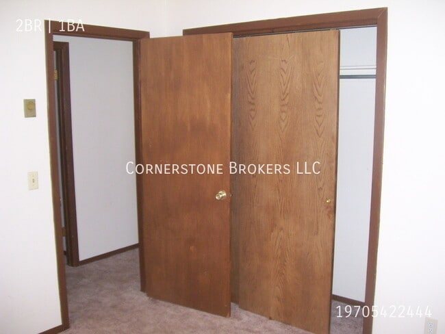 Building Photo - 222 Applewood Ct