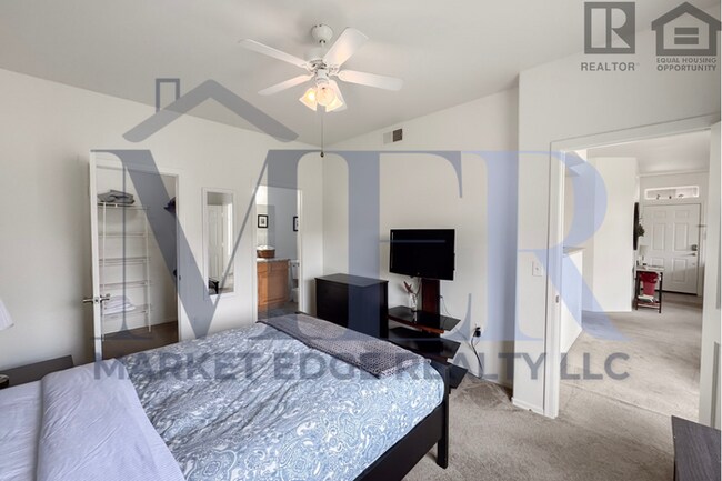 Building Photo - 2Bed/2Bath Furnished Condo at Chandler Blvd/40th St! Ready for Immediate Move-In!