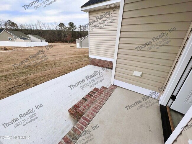 Building Photo - 36 B P Ct