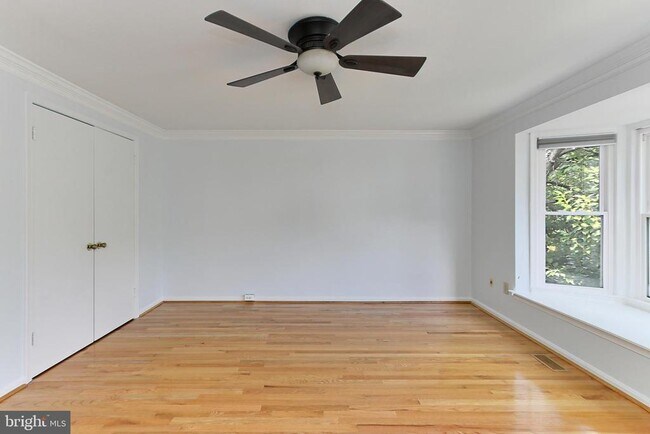 Building Photo - 11931 Redtree Way