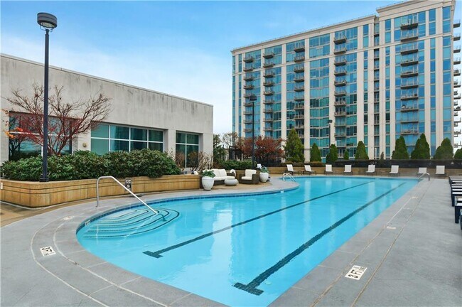 Building Photo - 250 Pharr Rd NE