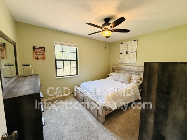 Building Photo - 8462 Glenbrook Dr