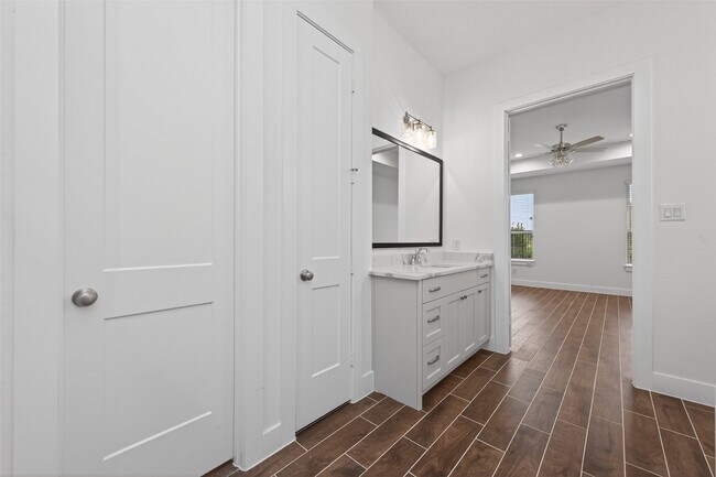 Building Photo - 18338 Tiger Flowers Dr