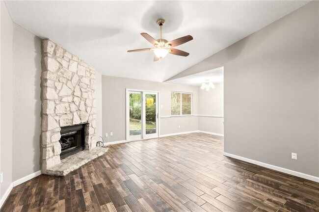 Building Photo - 9708 Moorberry St