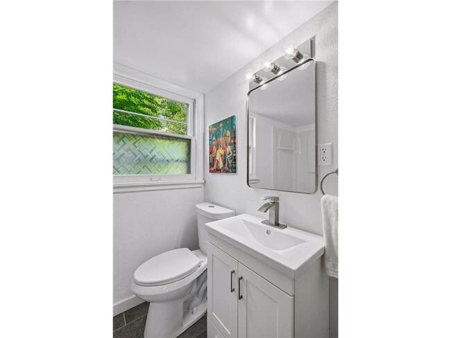 Building Photo - 5636 Twin Lake Terrace N