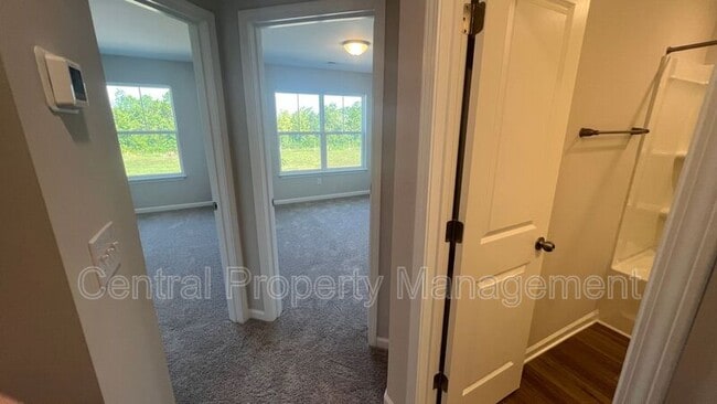Building Photo - 505 Pennystone Ln