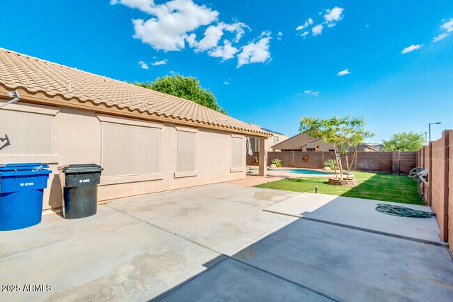 Building Photo - 17597 W Corrine Dr
