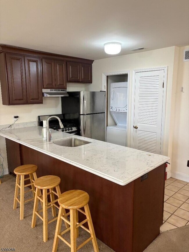 Building Photo - 7 Deer Valley Ln