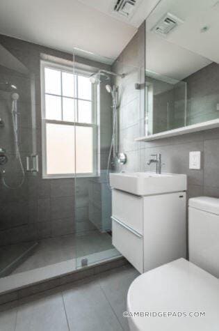 Building Photo - 16 Forest St