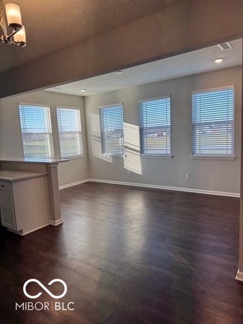 Building Photo - 750 Milbrodt Dr